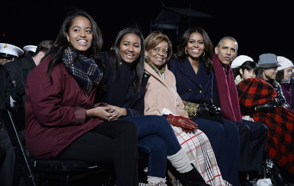 Malia and Sasha Obama