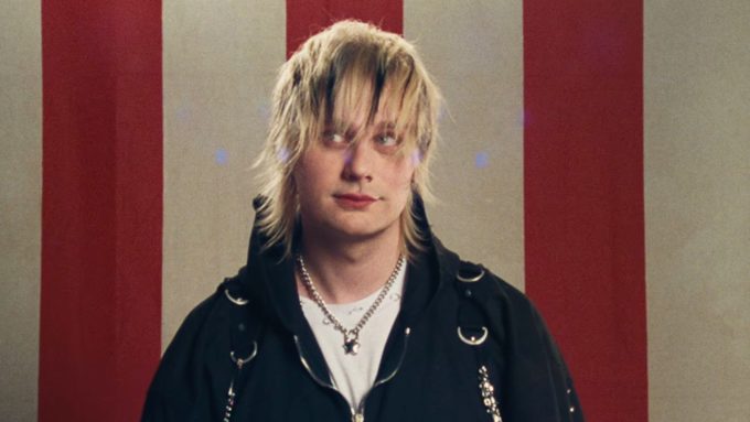 5SOS' Michael Clifford Debuts Solo Single 'Cool': Listen