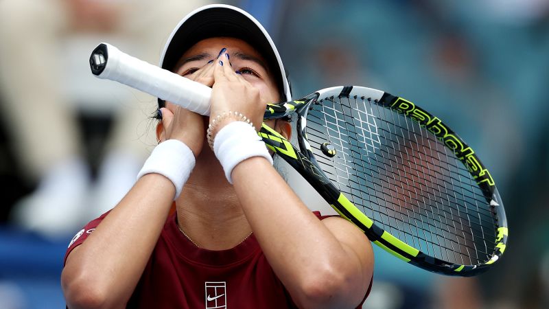 Alexandra Eala: Filipina teenager stuns five-time grand slam champion Iga Świątek to reach Miami Open semifinals