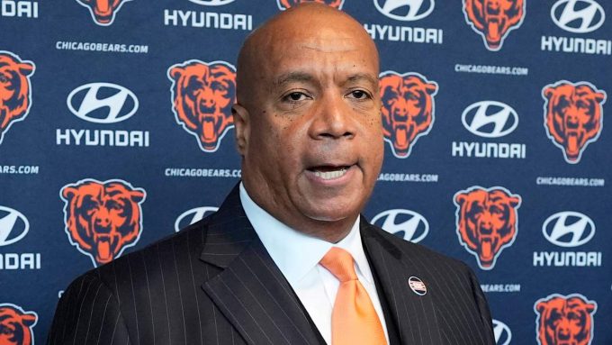 Bears shift some of their focus for new stadium back to suburbs, with Chicago still in play