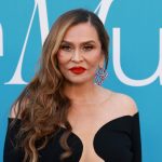 How Much Money Beyonce’s Mom Has – Hollywood Life