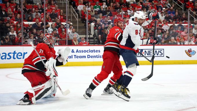 Hurricanes clinch playoff berth, applaud Ovechkin moving closer to Gretzky record