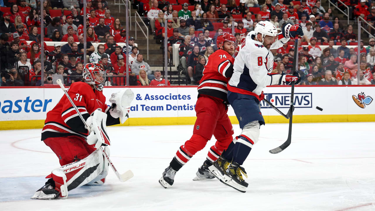Hurricanes clinch playoff berth, applaud Ovechkin moving closer to Gretzky record
