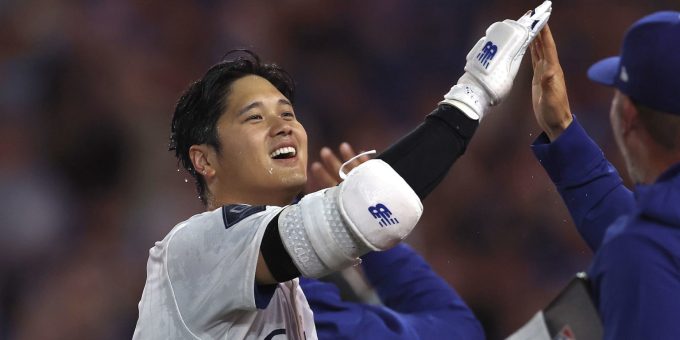 Shohei Ohtani hits walk-off homer to send Dodgers to 8-0 start