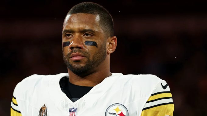 Russell Wilson, who played for the Pittsburgh Steelers last season, is now a New York Giant. Kevin Sabitus/Getty Images