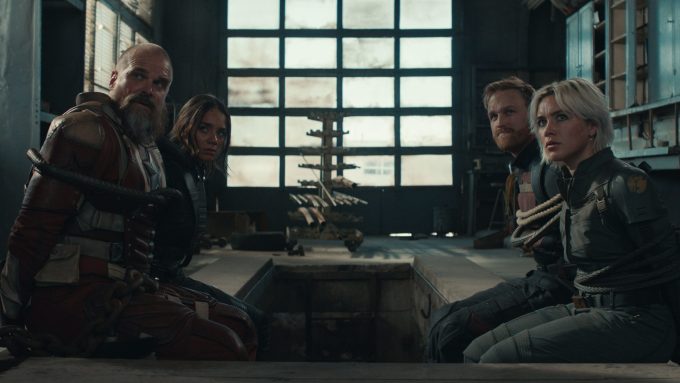 ‘Thunderbolts’ Release Date, Plot, Trailer & More Details – Hollywood Life