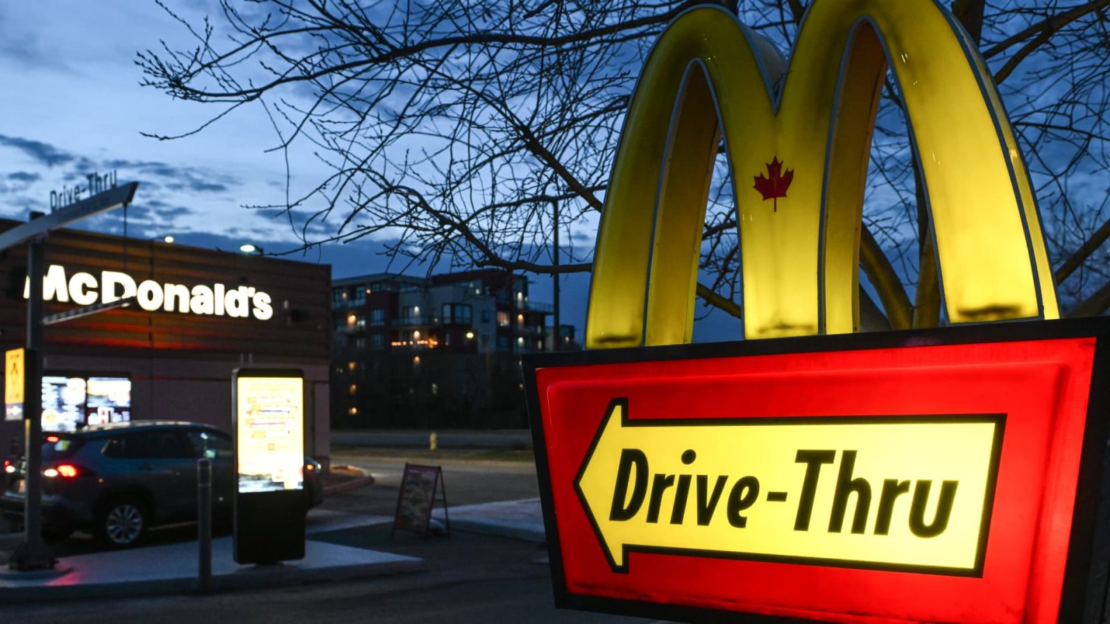 5 things to know before the stock market opens Thursday, May 1