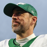 Aaron Rodgers shuts down Bears fan after question about 2025 free agency decision