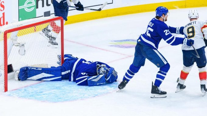 Anthony Stolarz injury update: Maple Leafs star to miss Game 2 after collision with Panthers' Sam Bennett