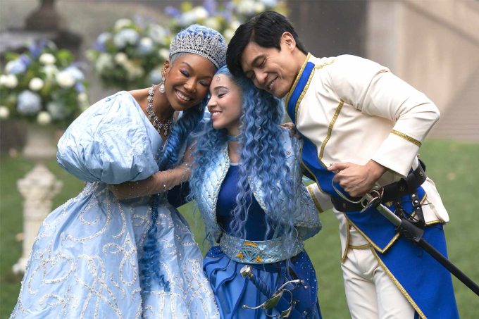 Brandy Is Back! Singer Returns as Cinderella for 'Descendants 5'