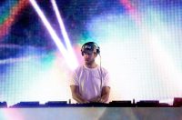 Calvin Harris Responds to Plagiarism Accusations From Chicane
