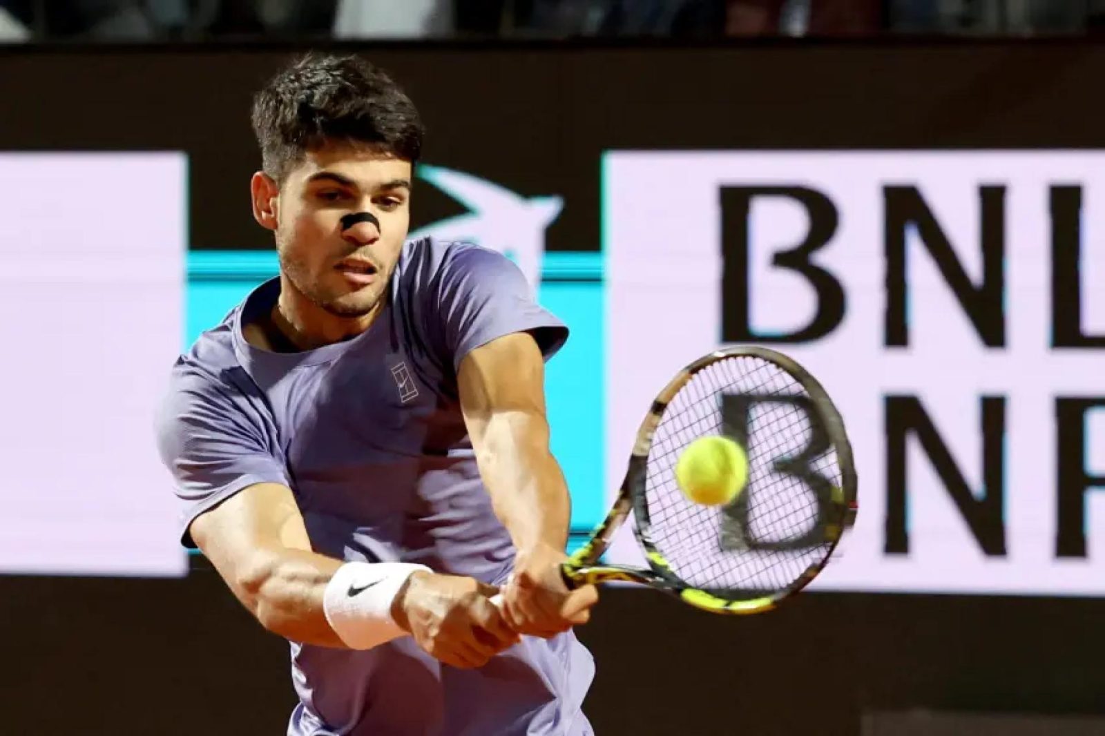 Carlos Alcaraz's schedule at Roland Garros creates discussions