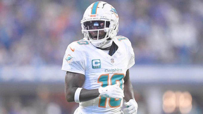 Colts delete 2025 schedule release video due to licensing issue, 'insensitive' Tyreek Hill joke