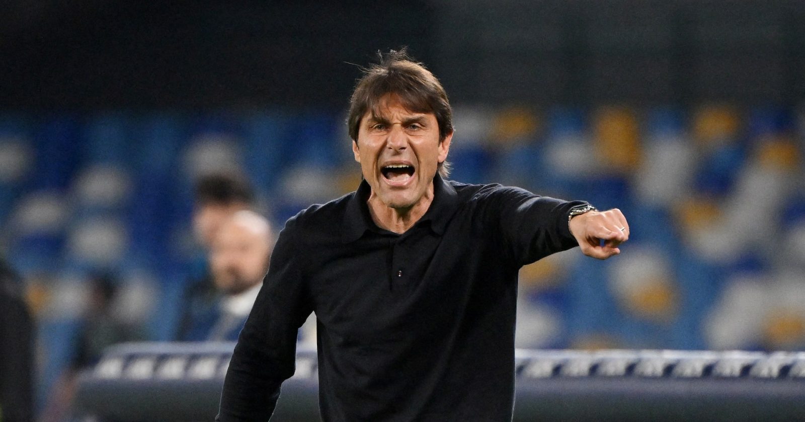 Conte calls for focus as Napoli bid to clinch title