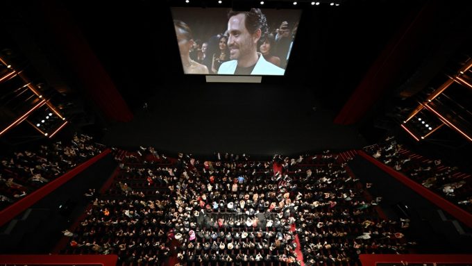 Do Standing Ovations Signal the Decline of Cinema?