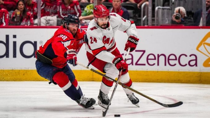 Hurricanes vs. Panthers odds, prediction, free picks: 2025 NHL playoffs Eastern Conference Final Game 1 bets
