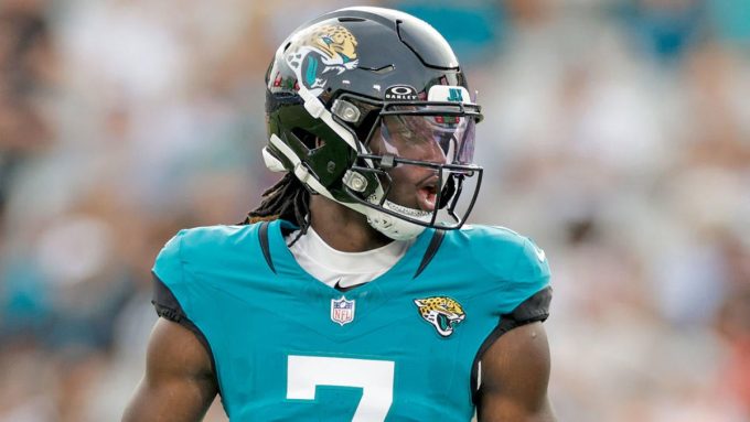 Jaguars' Brian Thomas Jr. can join this elite group of receivers with great sophomore campaign