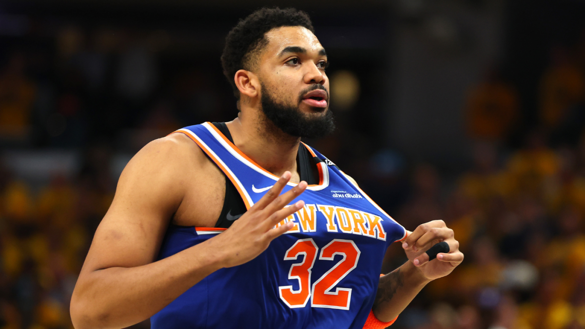 Karl-Anthony Towns injury: Knicks star questionable for Game 5 vs. Pacers after hurting knee in Game 4 loss