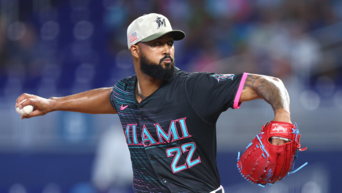 MLB trends: Sandy Alcantara's struggles, Astros' platoon problems and how pitchers deal with Chandler Simpson