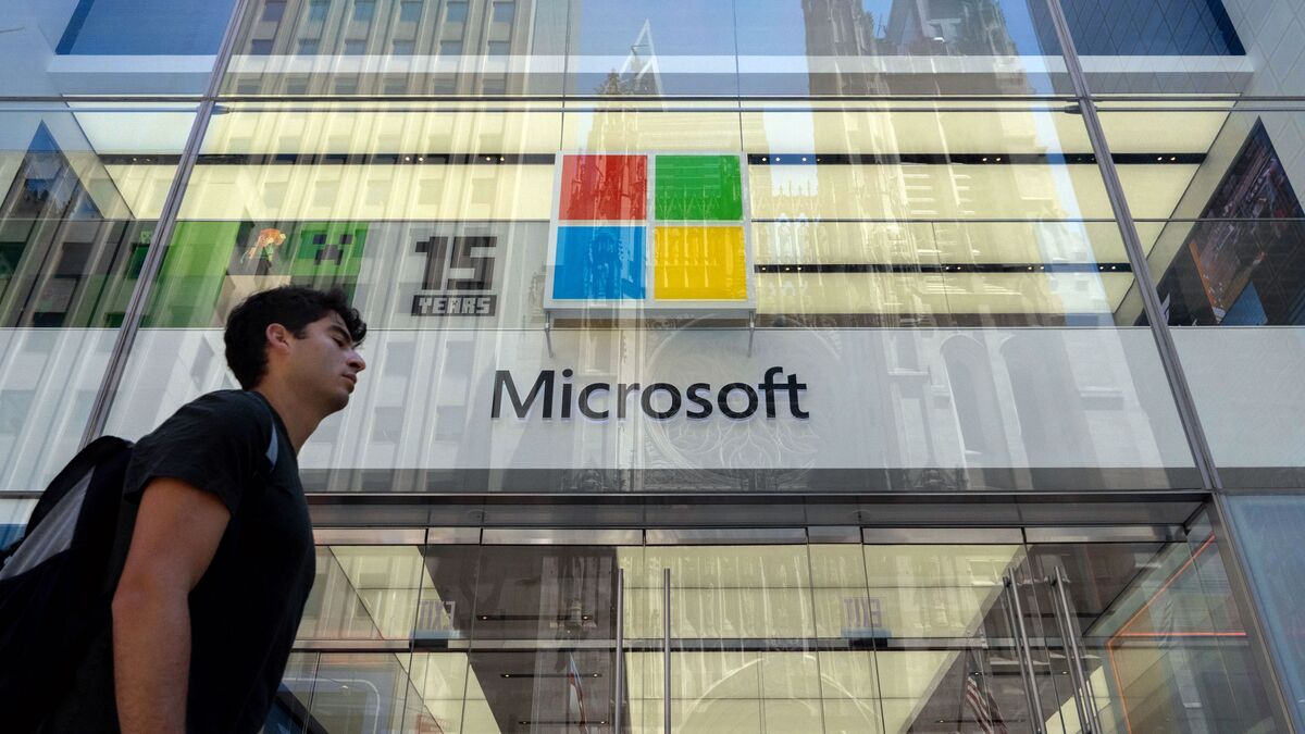 Microsoft Among Software Stocks Offering Haven in Tariff Chaos