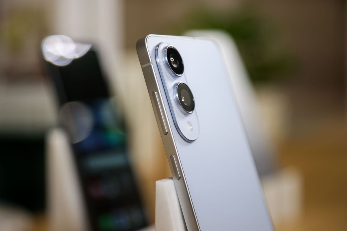 Samsung Debuts $1,099 S25 Edge, Kicking Off Wave of Thin Phones