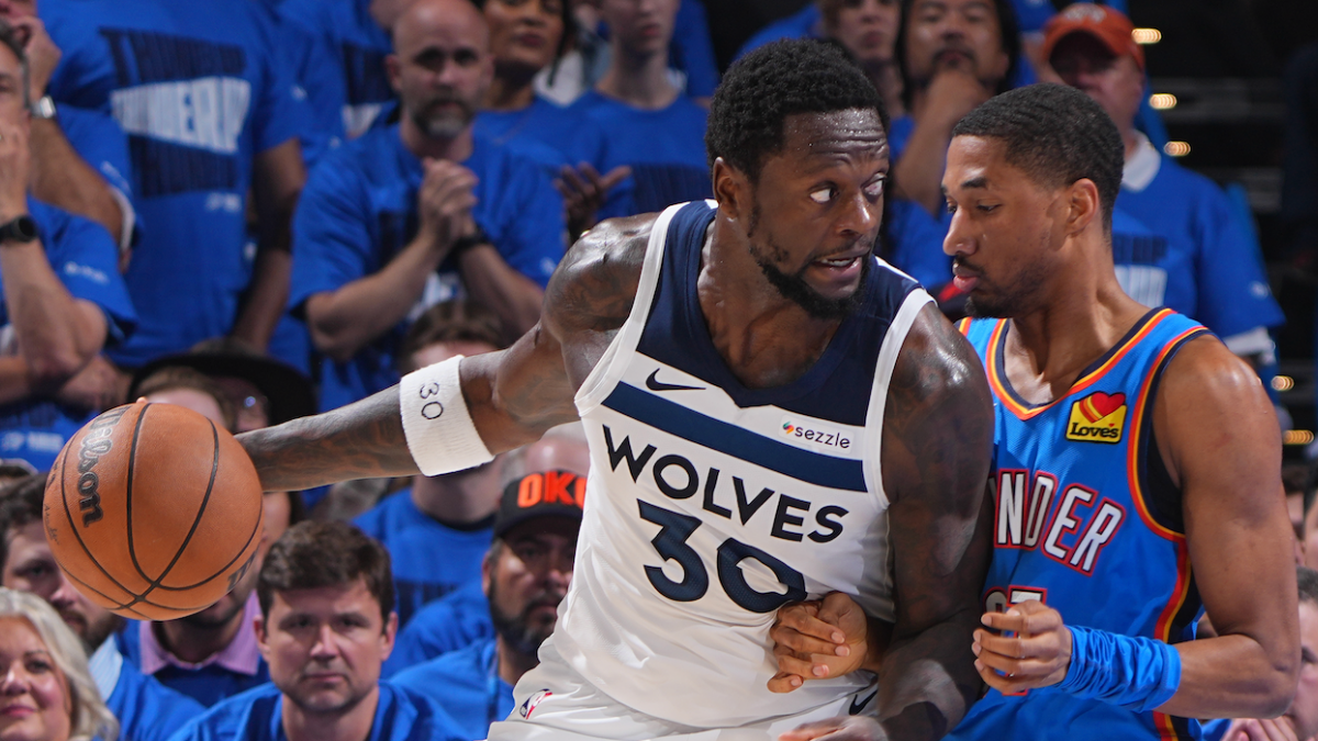 Timberwolves' Julius Randle offers bleak response after dominant 2-0 series start by Thunder