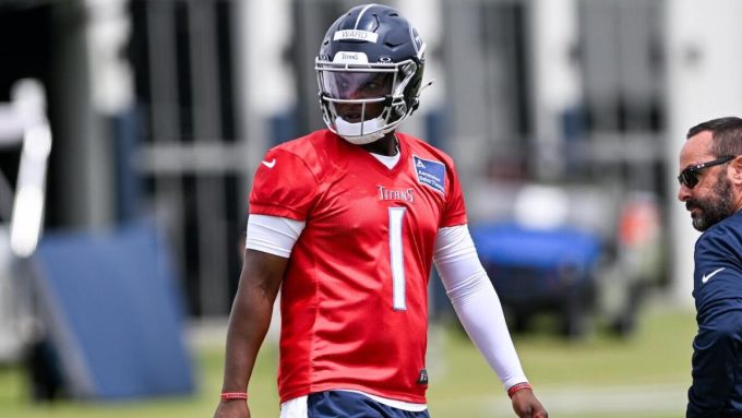 Titans No. 1 overall pick Cam Ward splitting QB reps with Will Levis: 'We're not competing right now'