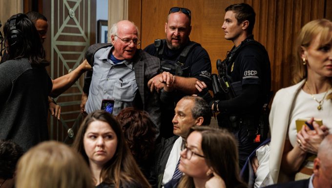 Who Is Ben Cohen? What to Know About the Ben & Jerry’s Co-Founder – Hollywood Life