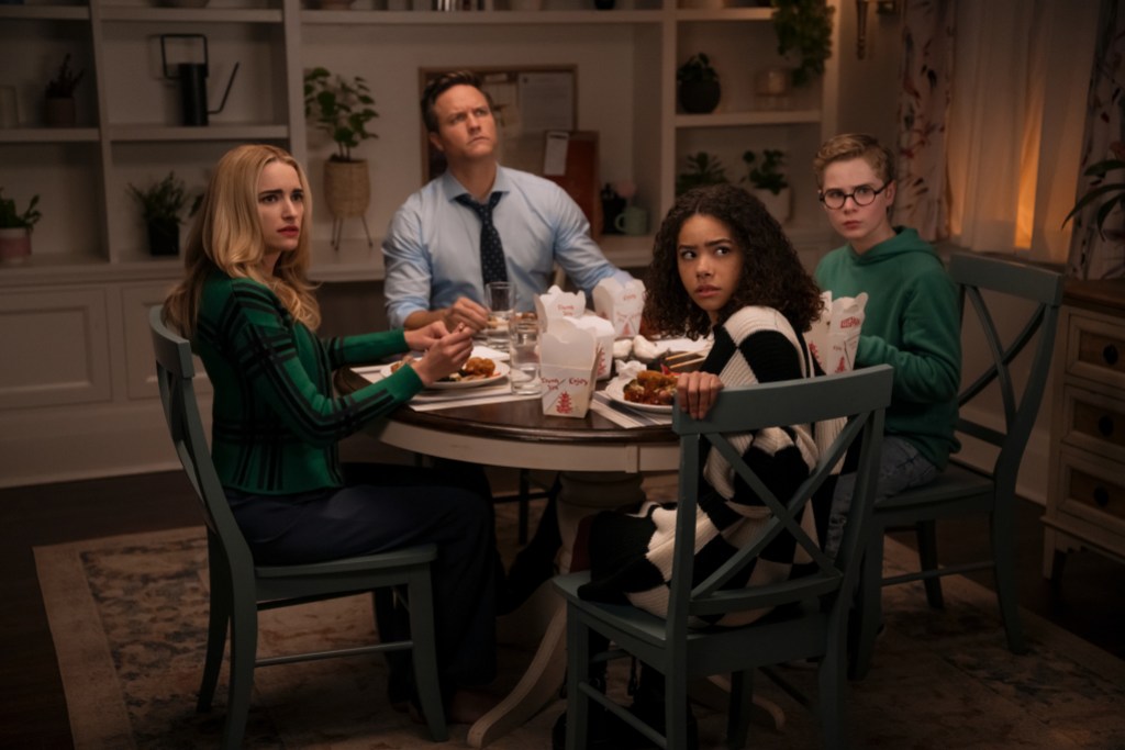 What Time Does 'Ginny & Georgia' Come Out? Season 3 Premiere