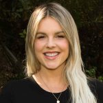 Bachelorette's Ali Fedotowsky Defends Selling Her Nashville House