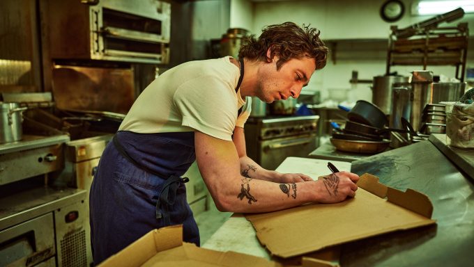 Is Jeremy Allen White Leaving ‘The Bear’? Find Out After Season 4 – Hollywood Life