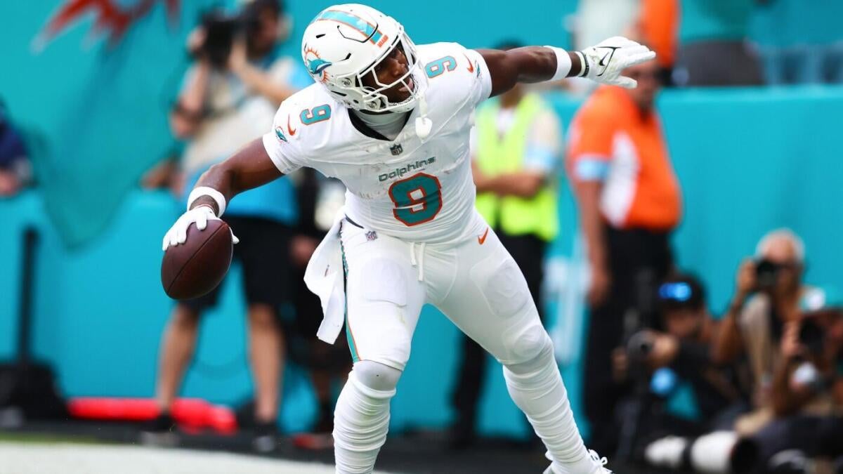 Jonnu Smith landing spots: Steelers among logical trade destinations as contract talks with Dolphins continue