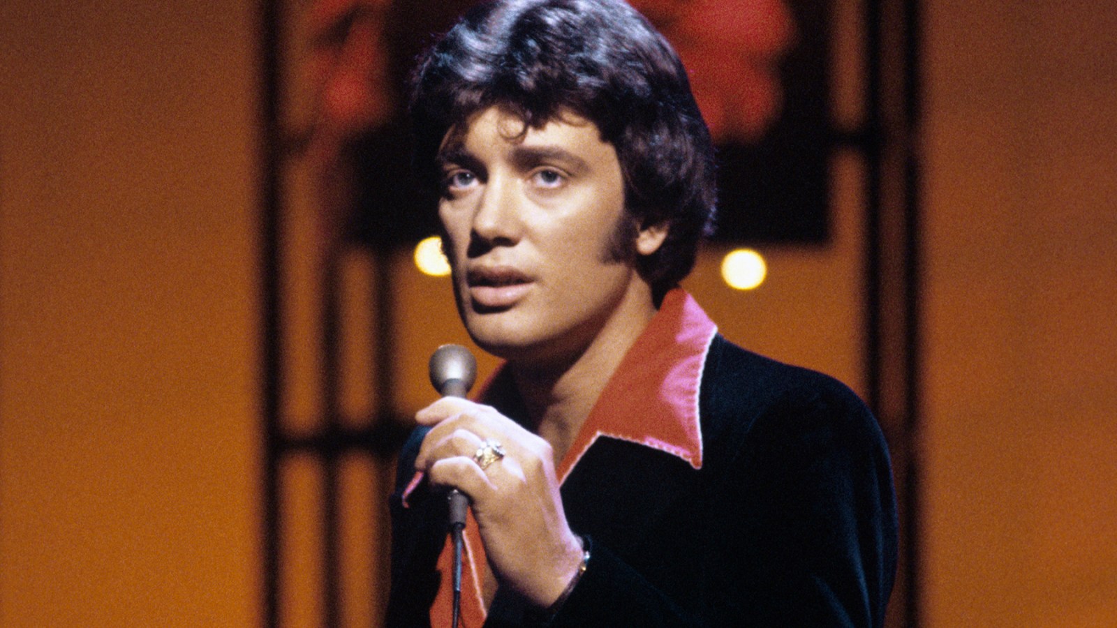 Ronnie McDowell Hospitalized, Discharged After Slurring Words Onstage