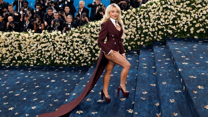 Sabrina Carpenter's 'Manchild' Debuts at Number One on Hot 100 Chart