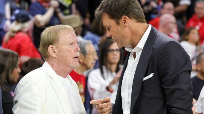 Tom Brady urged Raiders not to sign this veteran QB, plus NFL All-Bargain Team and ranking 10 best offseasons