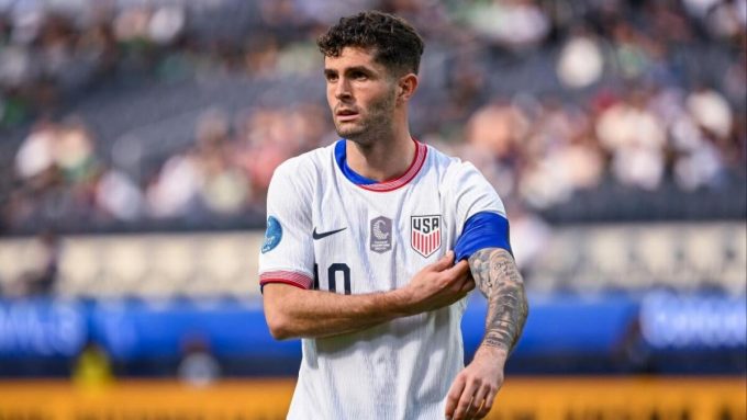 USMNT star Christian Pulisic calls Landon Donovan's criticism of USA star's commitment 'out of line'