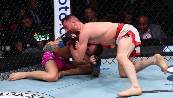 Who Won the MMA Bantamweight Event? – Hollywood Life