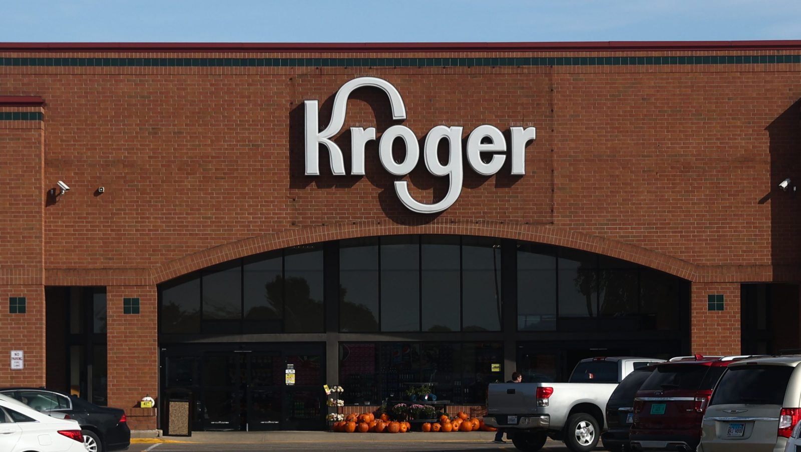 Why Is Kroger Closing Some Stores? Find Out – Hollywood Life