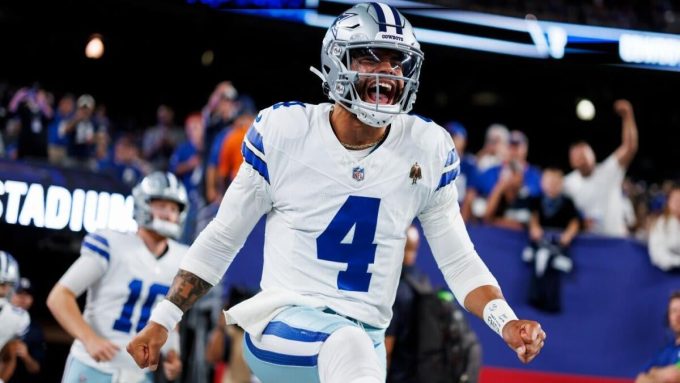 10 NFL futures bets to make right now: Dak Prescott redemption, Bijan Robinson explosion, long shot CPOY, more