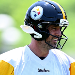 Aaron Rodgers says any disrespect of Steelers coach Mike Tomlin is 'complete and utter bull----'