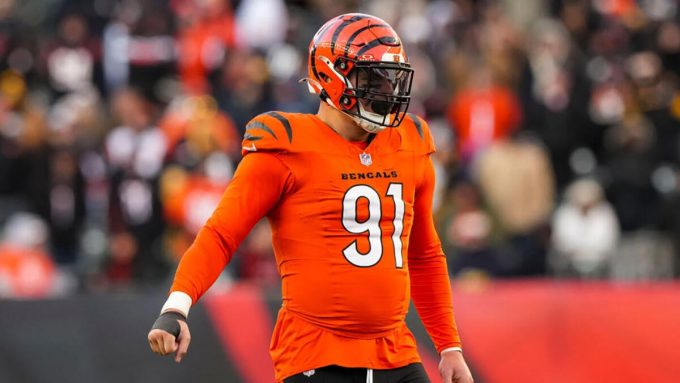 Bengals owner discusses Trey Hendrickson contract situation, hopes to get a deal done 'the sooner the better'