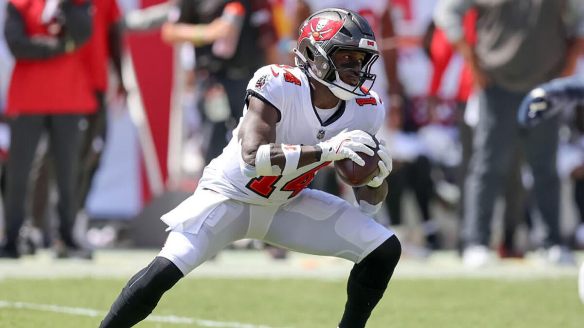 Buccaneers' Chris Godwin Jr. set to miss start of training camp as he rehabs from 2024 ankle injury