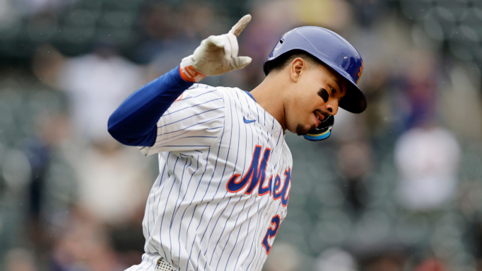 MLB trade deadline rumors: Mets could shop young infielder; Tigers land starting pitcher as Twins start sale