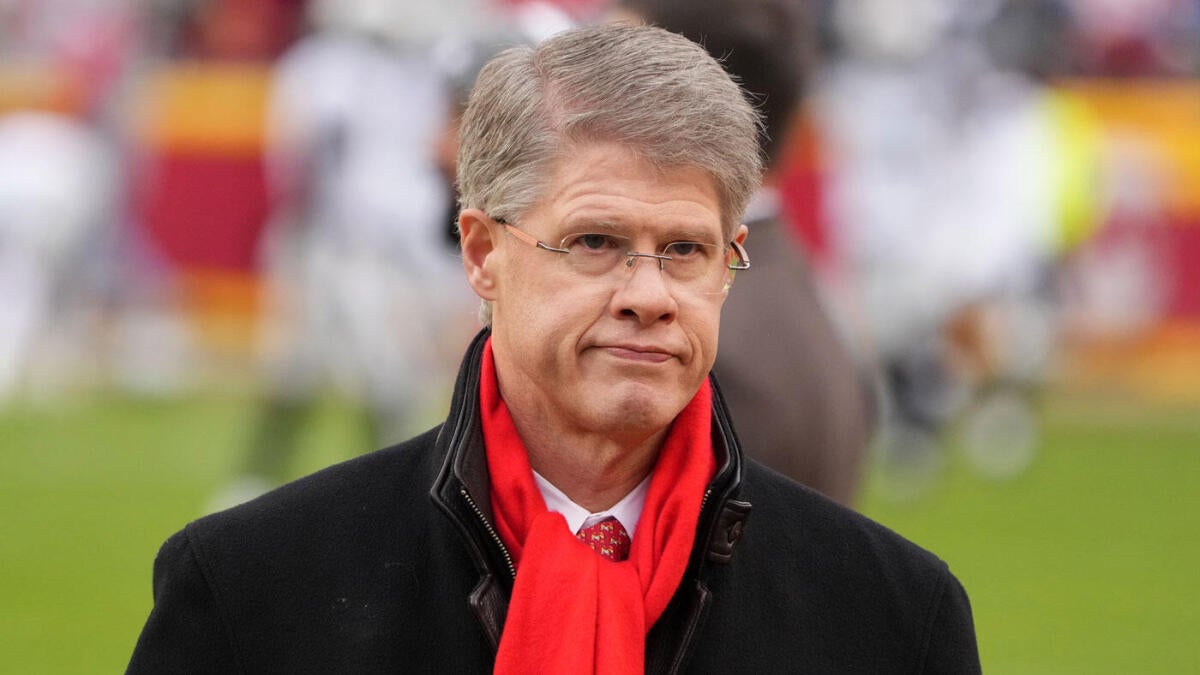 Nine-year-old relative of Chiefs owner Clark Hunt among those dead in Texas flooding
