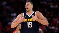Nuggets' Nikola Jokic agrees to grant rookie Yang Hansen's special request on one condition