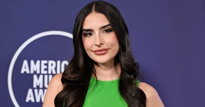 Sophia Umansky Shares Stressful Hair Loss Journey Update