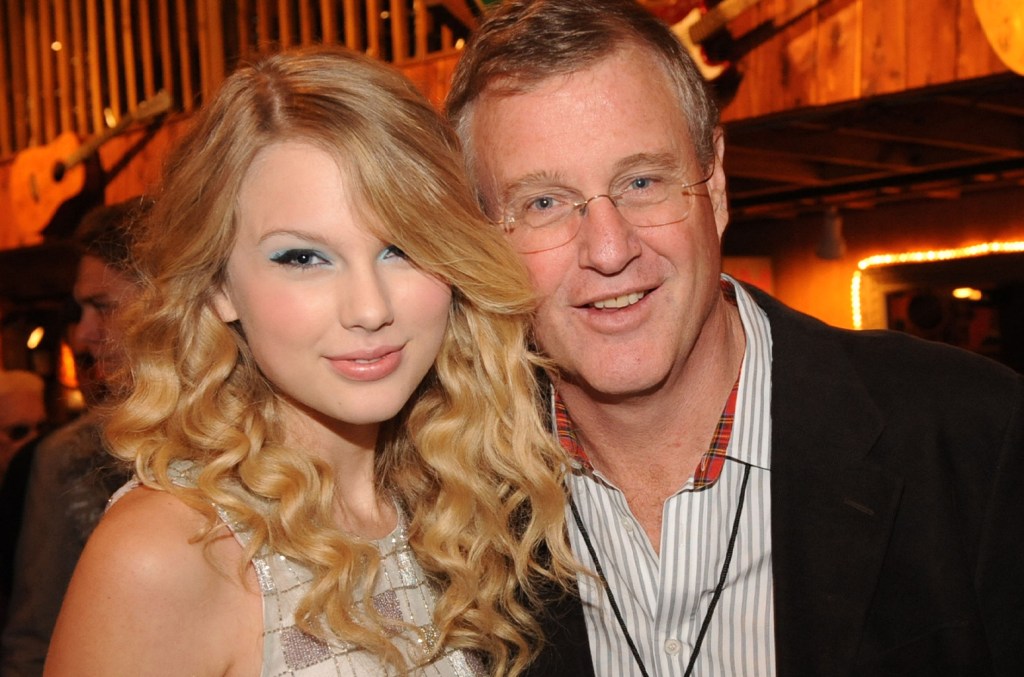 Taylor Swift's Dad Scott Swift Has Heart Surgery, Doing 'Fantastic'