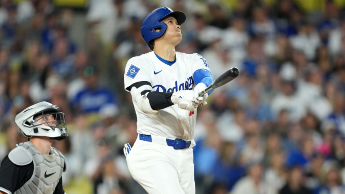 WATCH: Shohei Ohtani ties Dodgers franchise record with 30th home run before the All-Star break