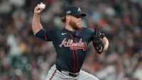 Astros sign Craig Kimbrel to major-league contract, will join club on Friday