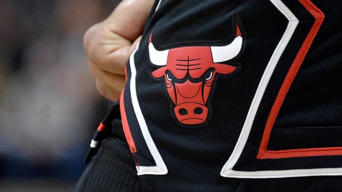 Chicago Bulls bring back pinstripe uniforms for 2025-26 season